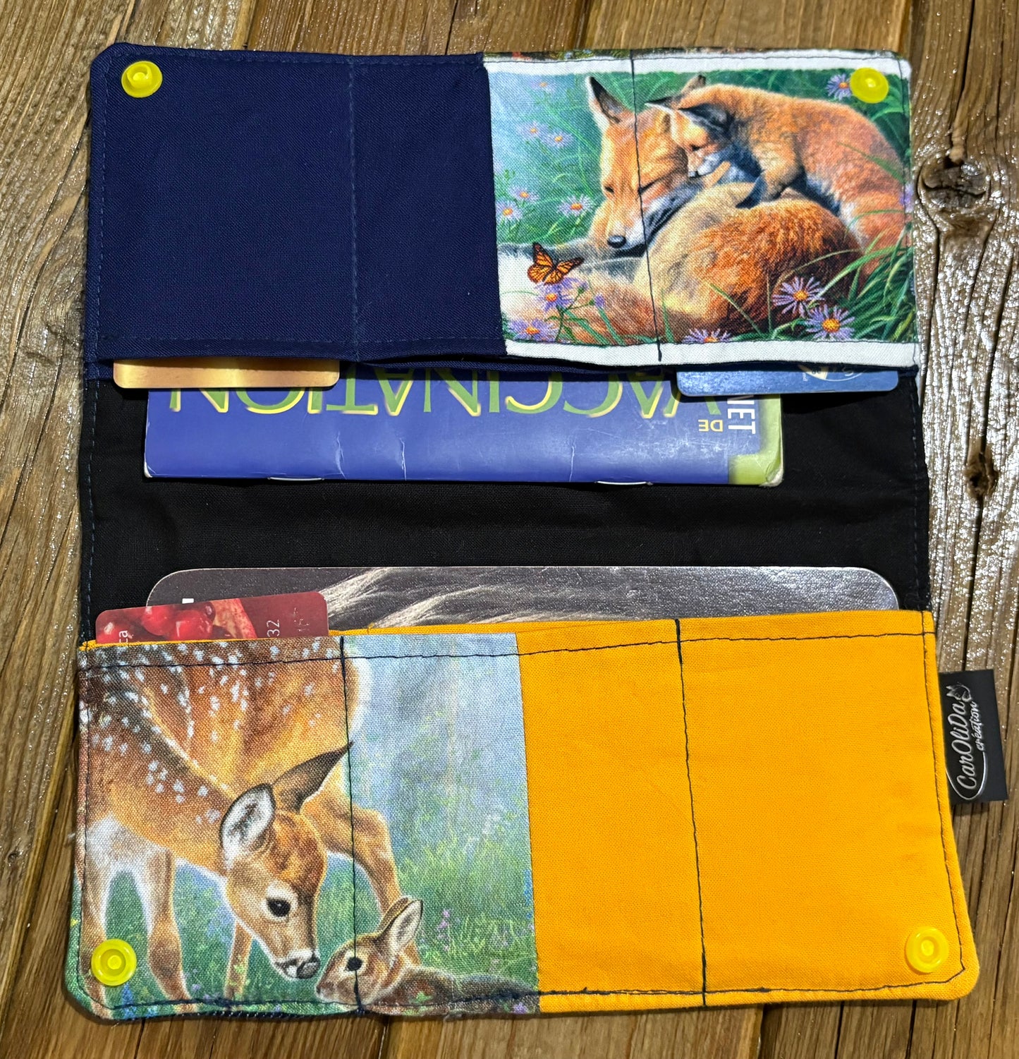 Protège carnet santé Animaux sauvages (Cerf/Jaune)