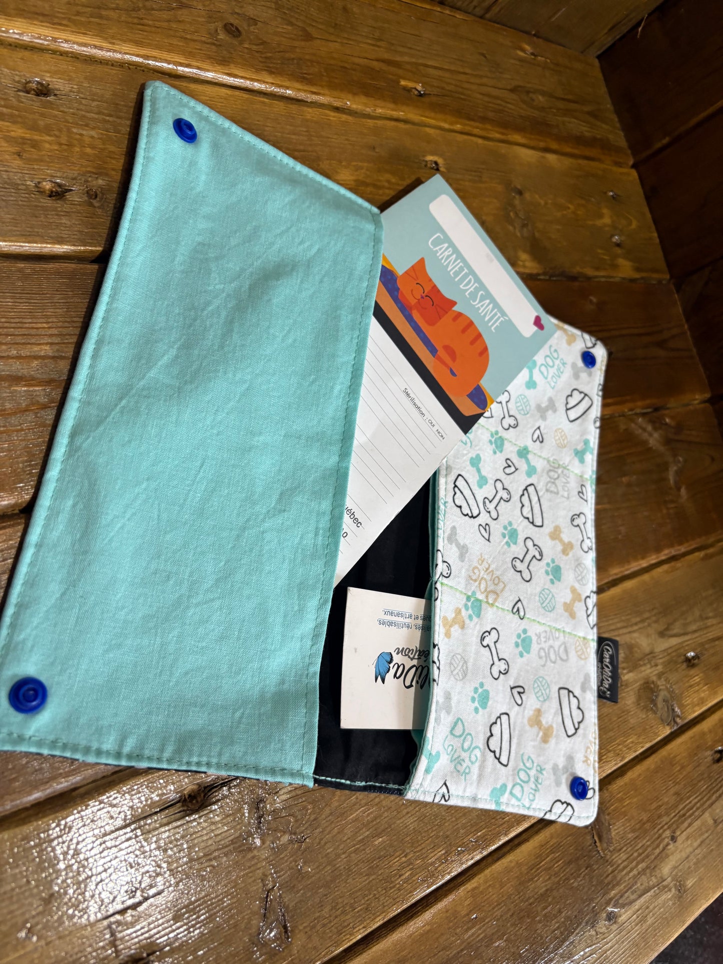 Protège carnet patte/lover dog