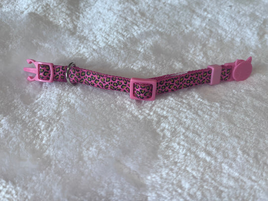 Collier pour chat Léopard rose (5-8po)