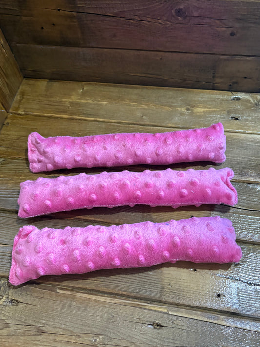 Jouet coussin avec herbe à chat motif rose