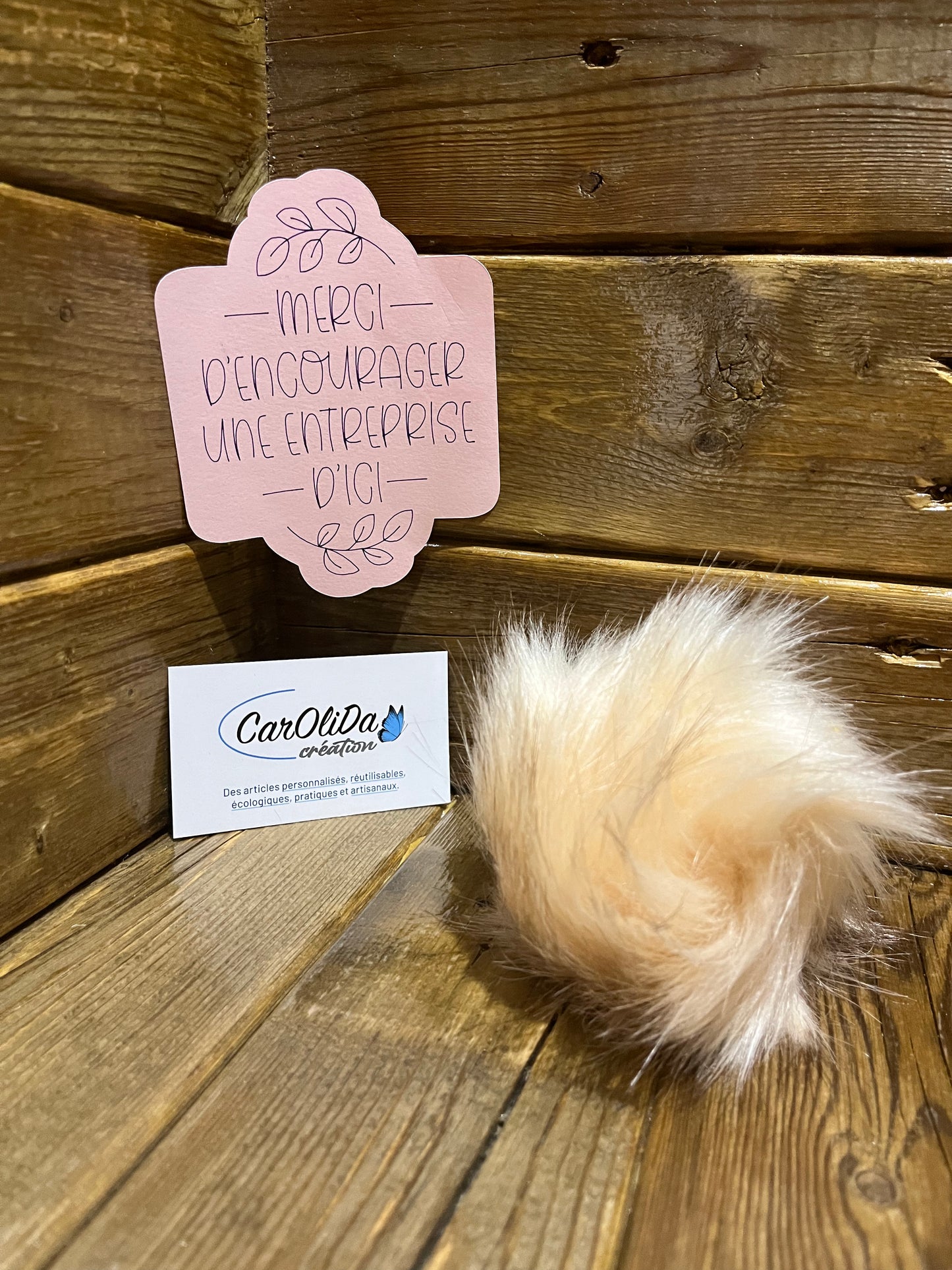 Faux fox fur pompom - Beige