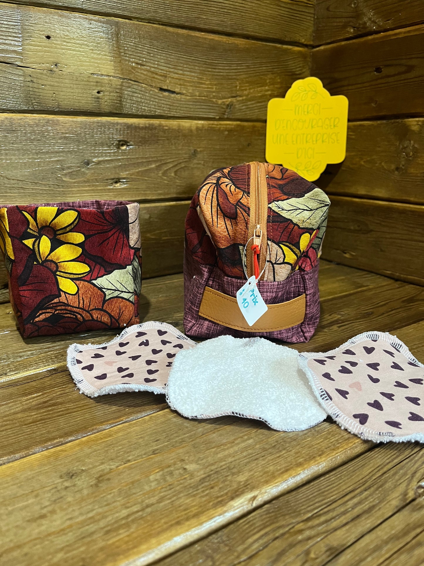 Trousse maquillage + lingettes